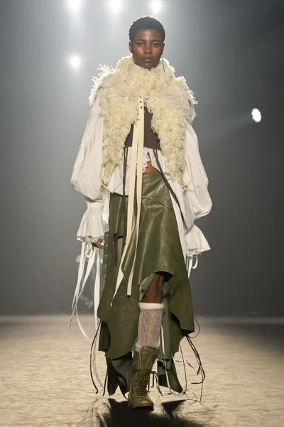 Look 21